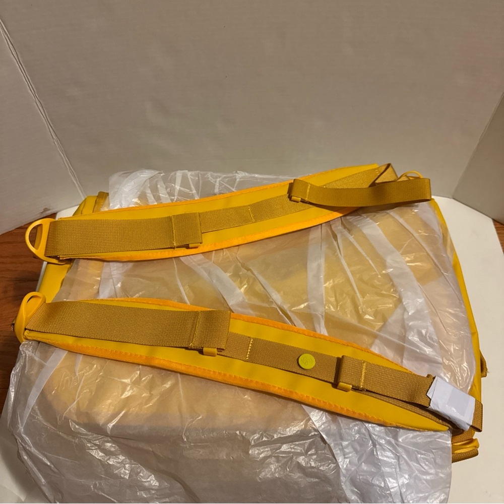 BABOON TO THE MOON Go-Bag [Basic] — Mini (32L) Yellow NEW - Picture 14 of 14